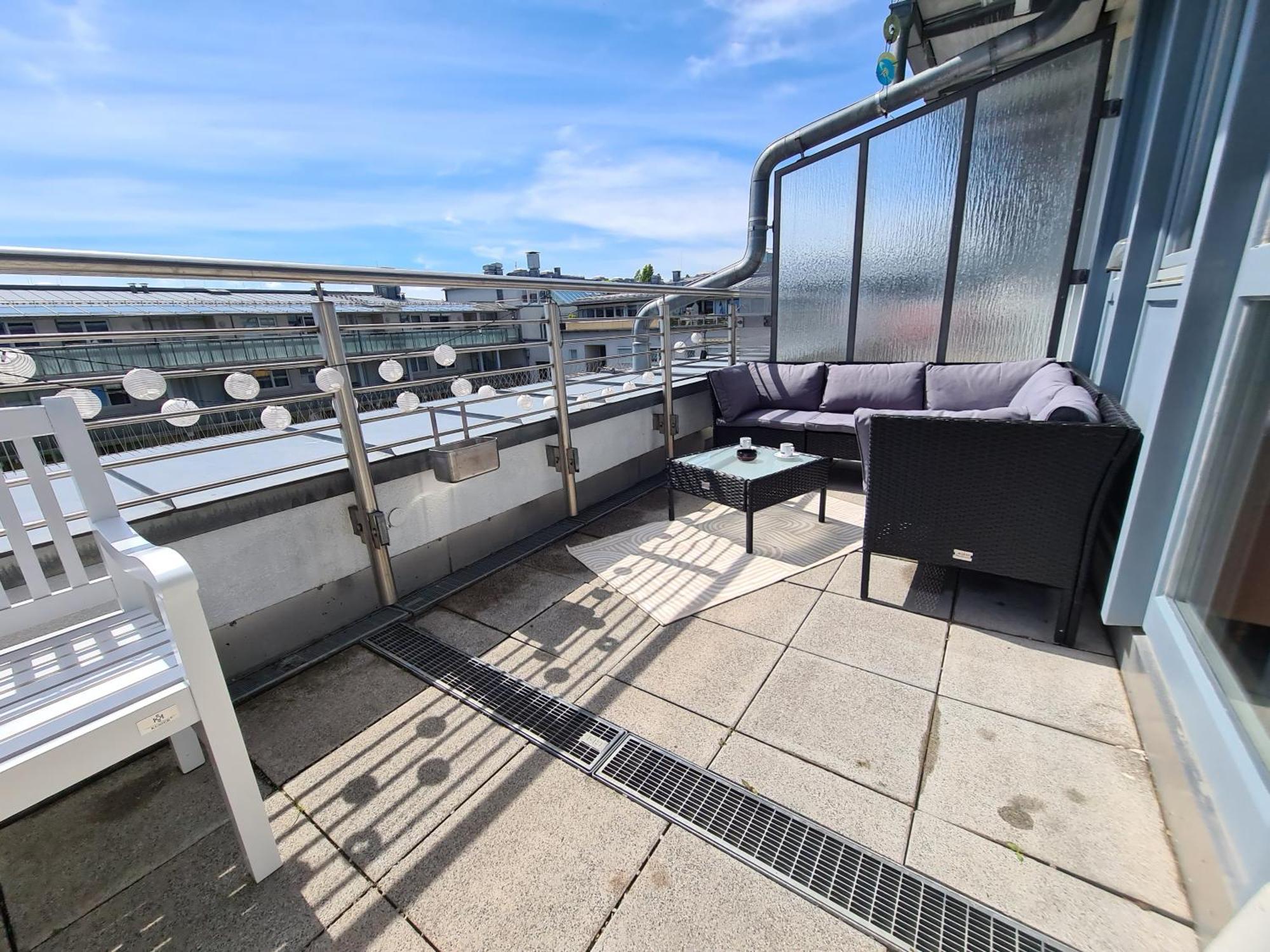 Ridler Theresienwiese, Parking & Rooftop Terraces 2 Room Munique Exterior foto